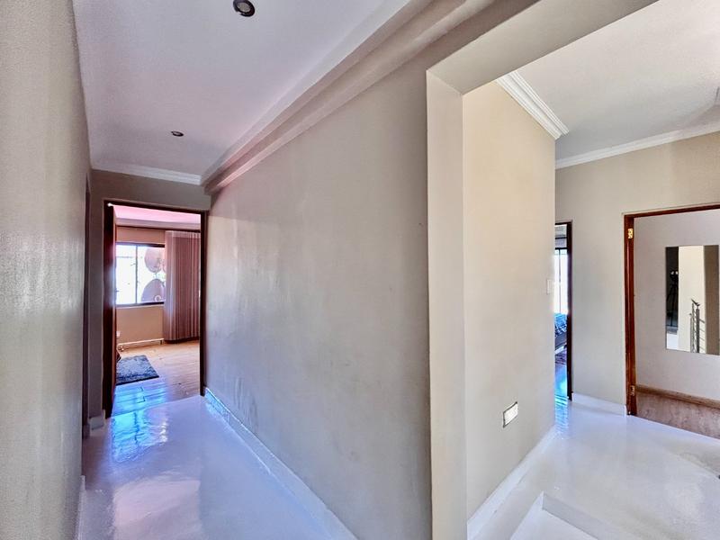 7 Bedroom Property for Sale in Kosmos Ridge North West
